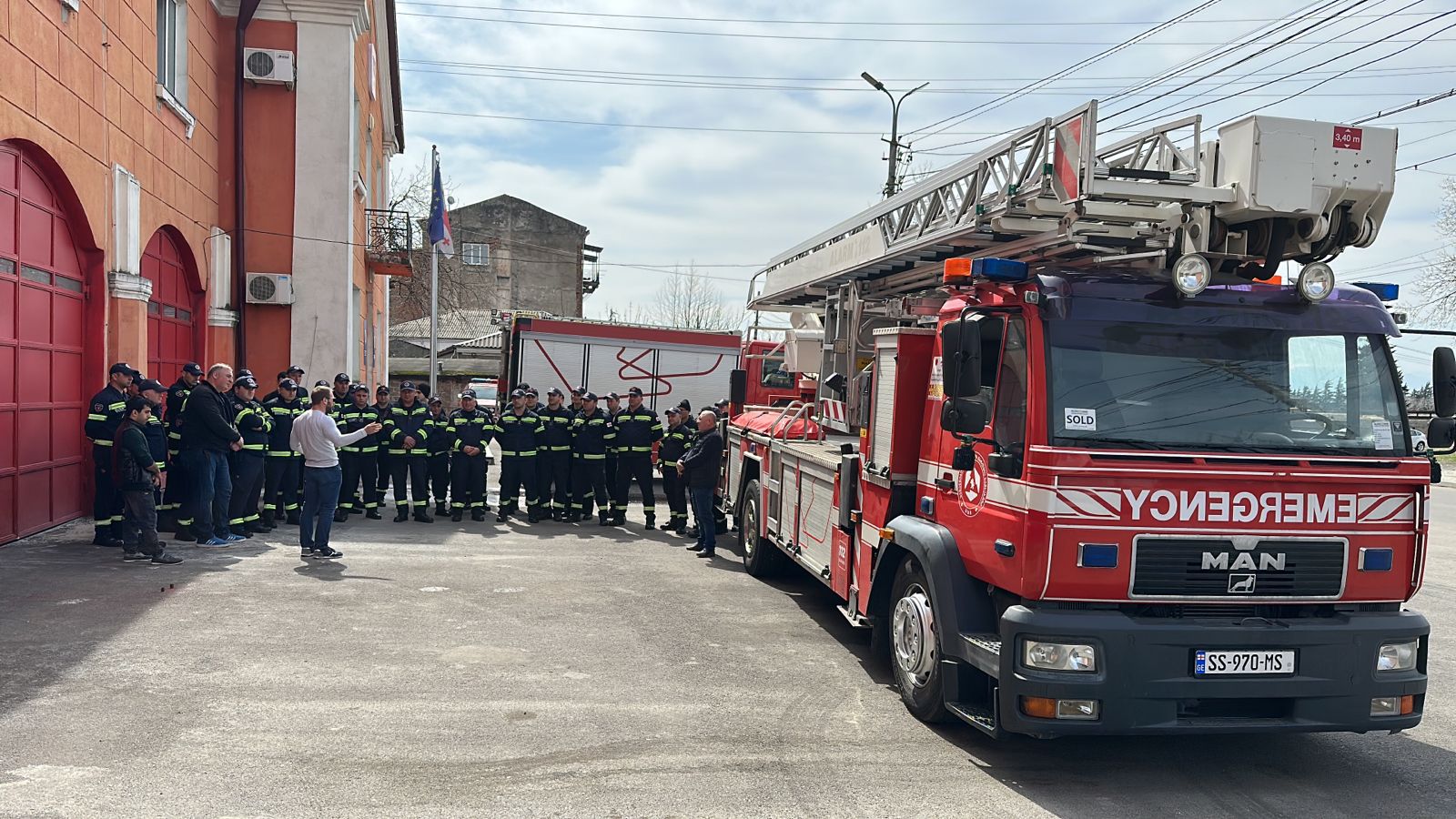 Provision of secondhand fire engine for Kutaisi city